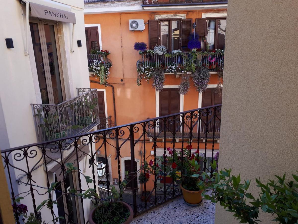 B&B Villa Maria Ausilia Таормина Экстерьер фото